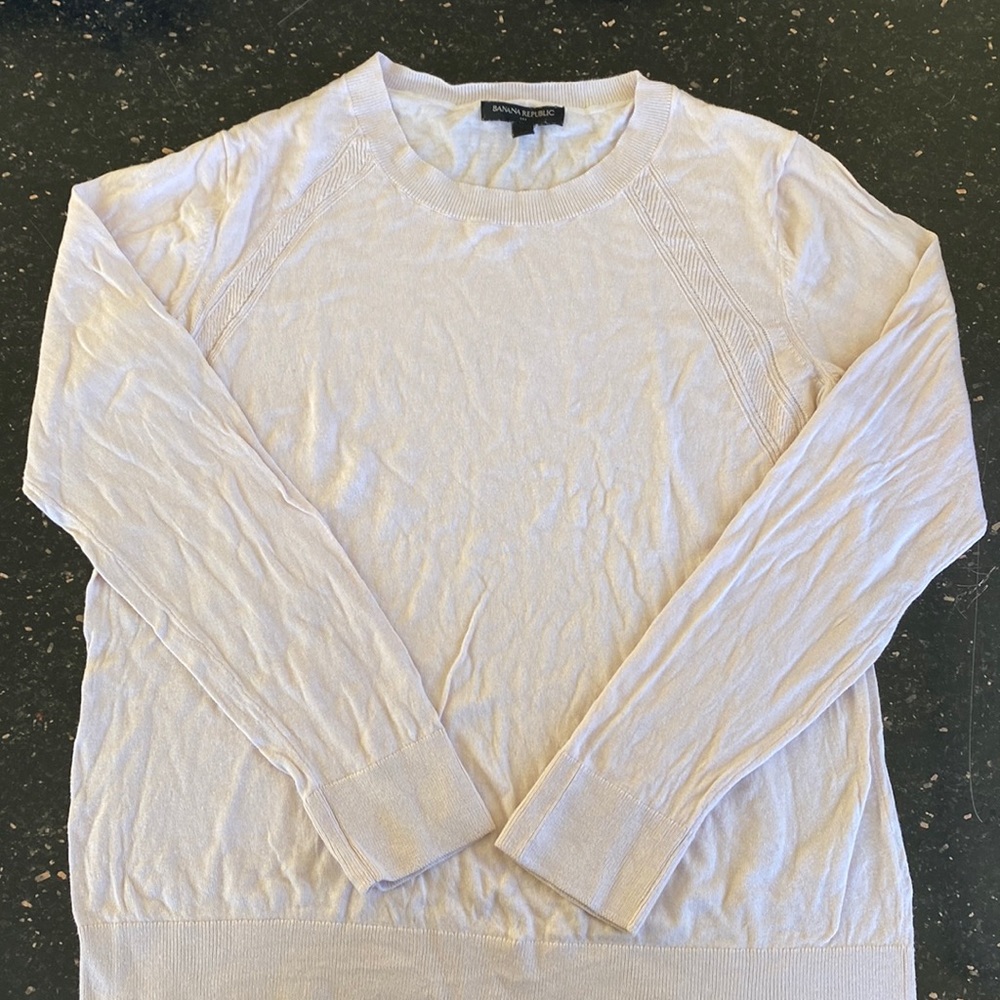 Beige Banana Republic Sweater